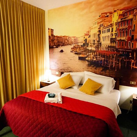 Hotel Palombella & Restaurant Frosinone Extérieur photo