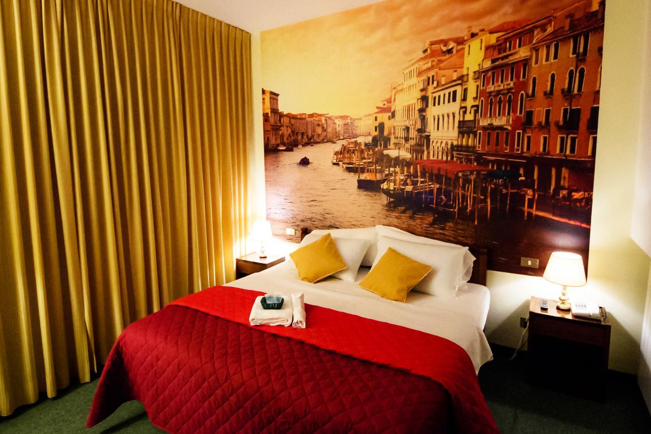 Hotel Palombella & Restaurant Frosinone Extérieur photo